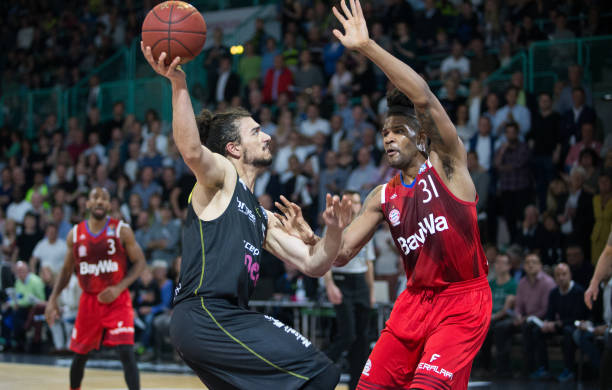 为球队赢得 为球队赢得